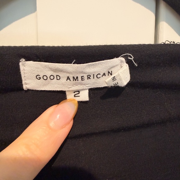 Good American Classic Black Square neck ribbed sculpting bodysuit - Picture 3 of 3